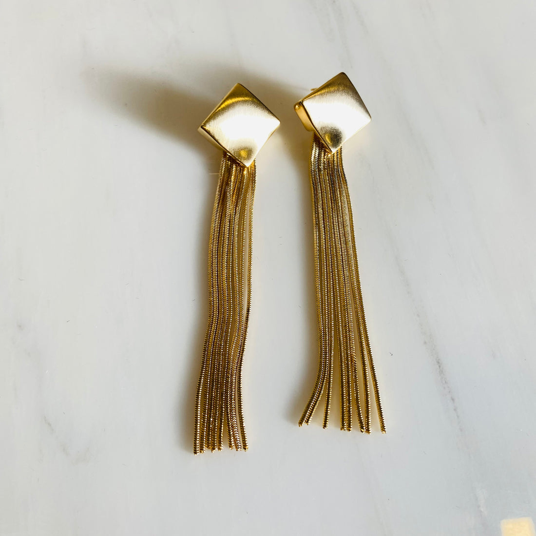 Why fashion / artificial earrings are better then real gold earrings in 2023