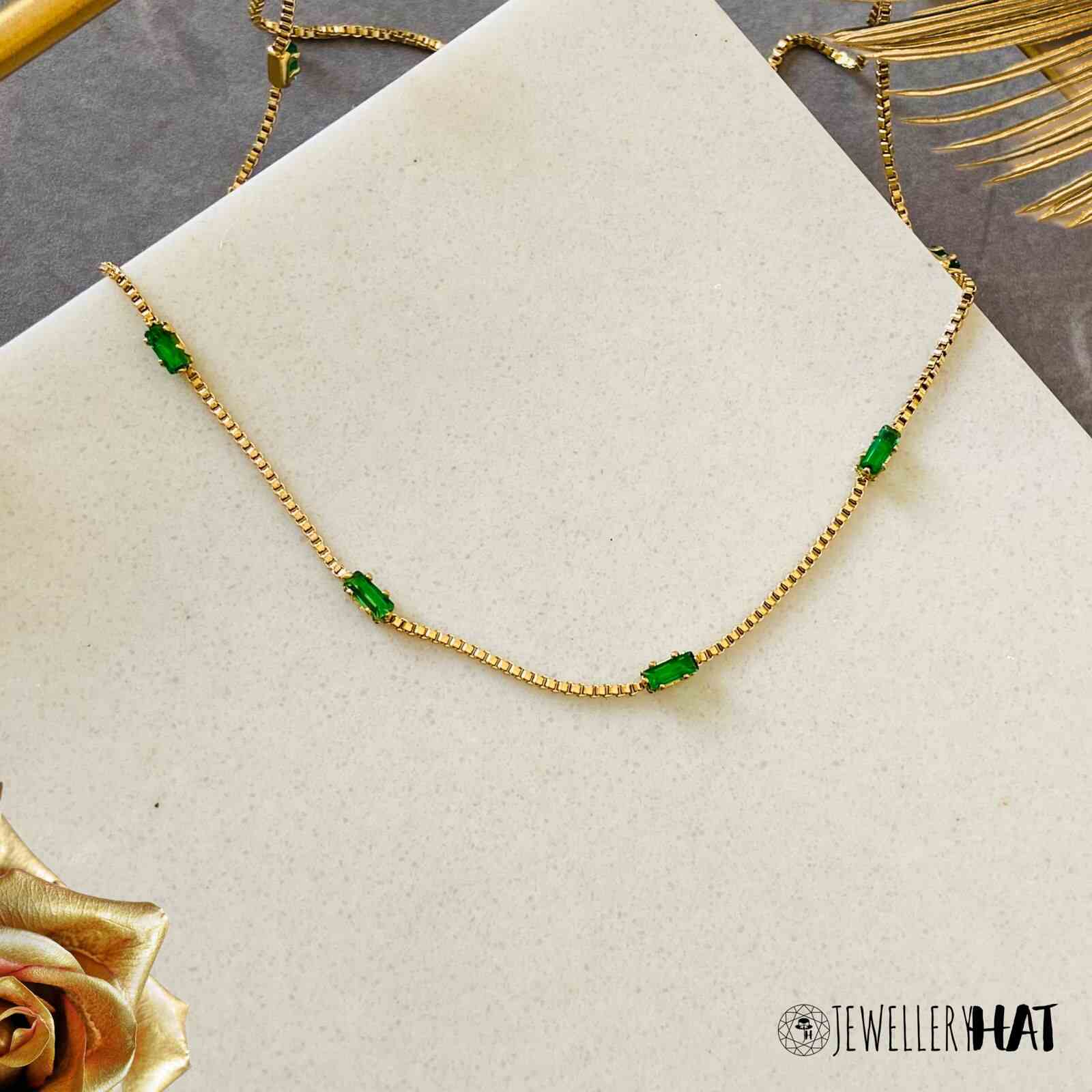 Artificial emerald deals necklace