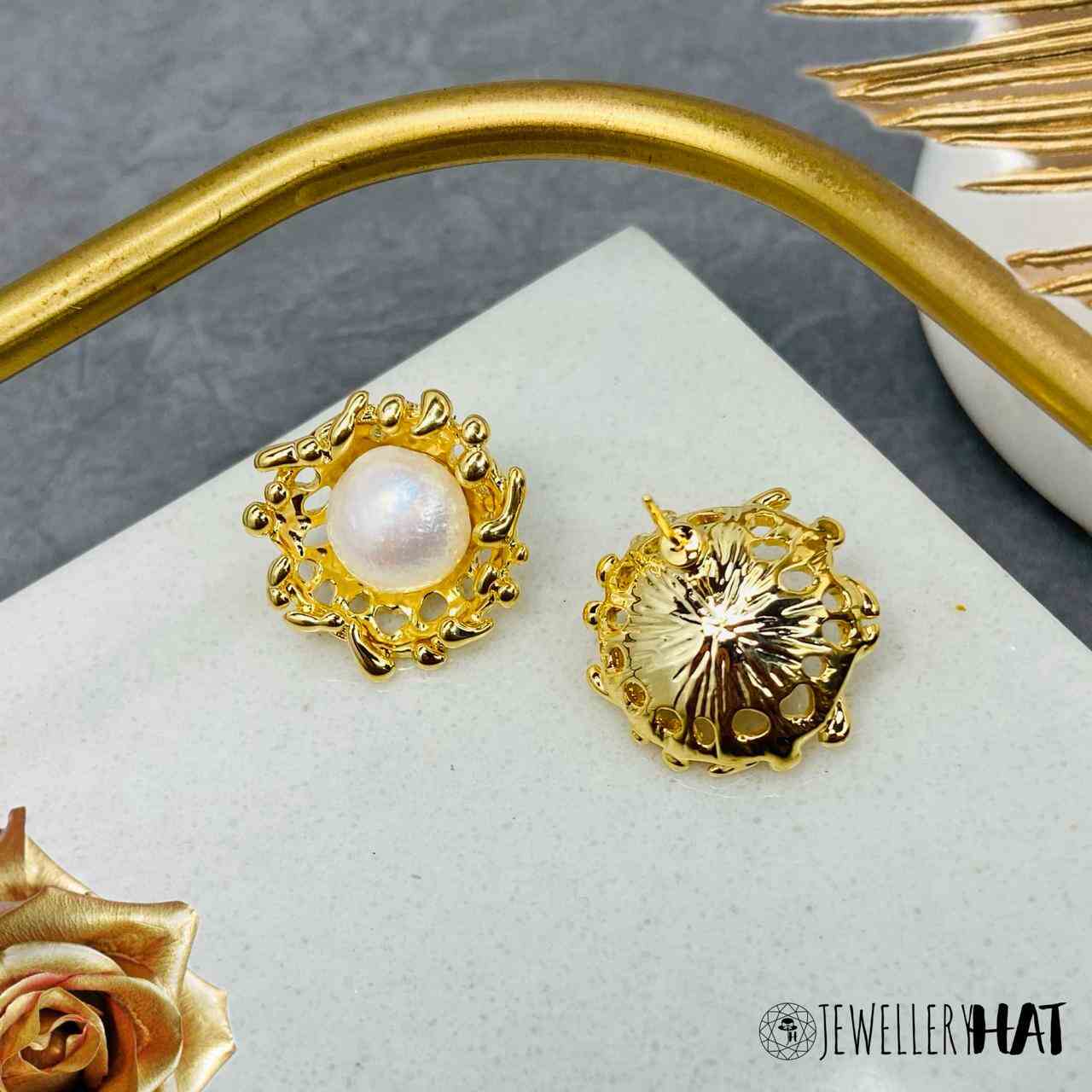 Earrings White Pearl