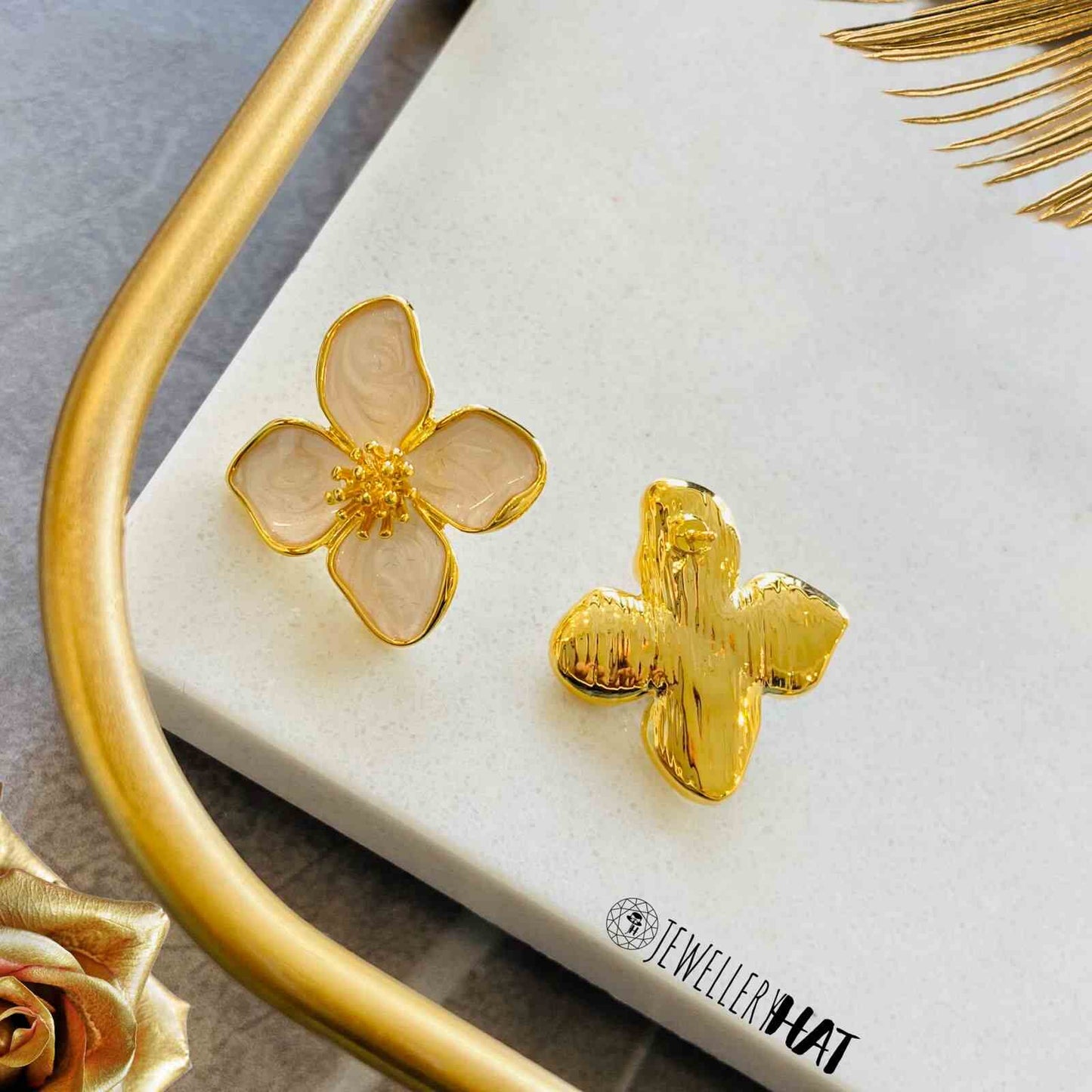 Flower Gold Earrings