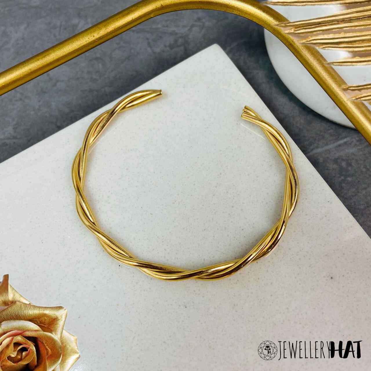 Gold Bangles Cost