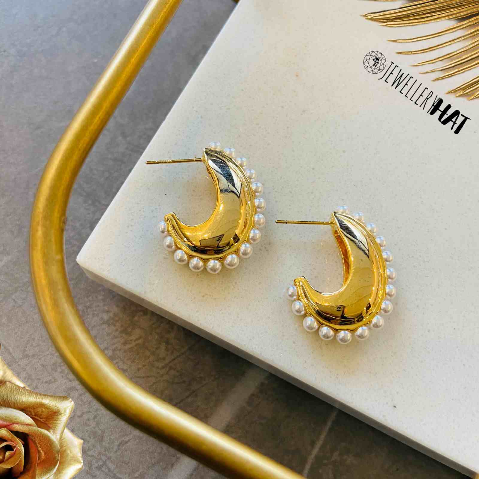 Gold Ear Studs for Ladies