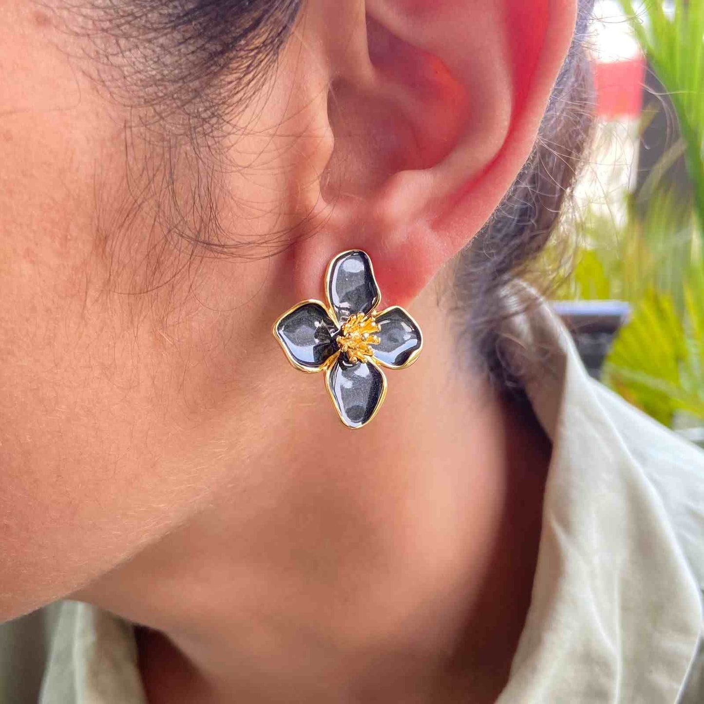 Gold Earrings Flower