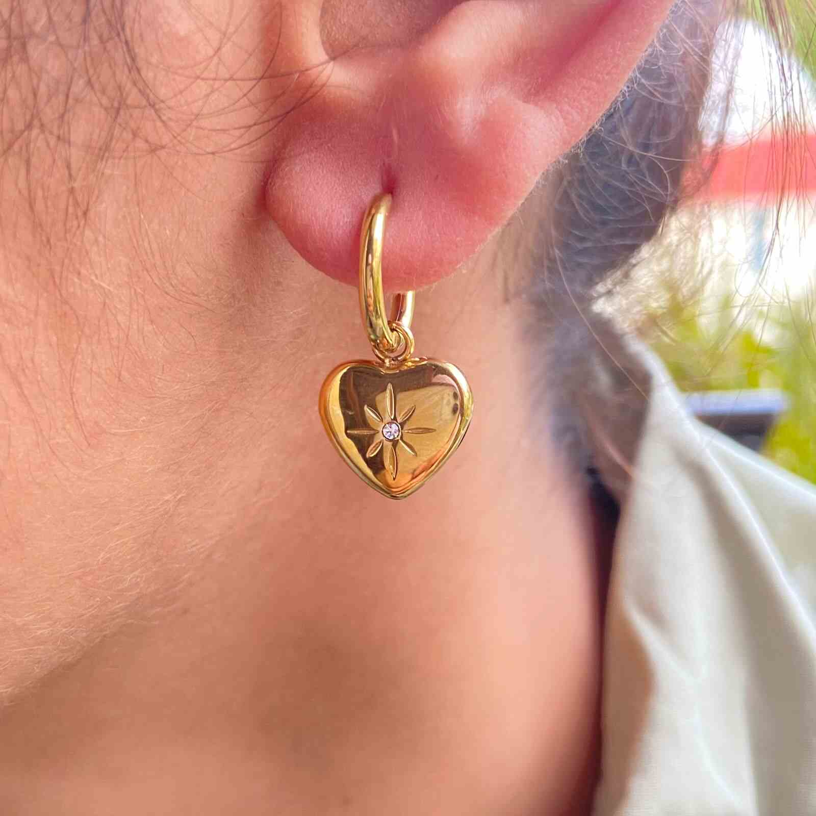 Gold Earrings Heart