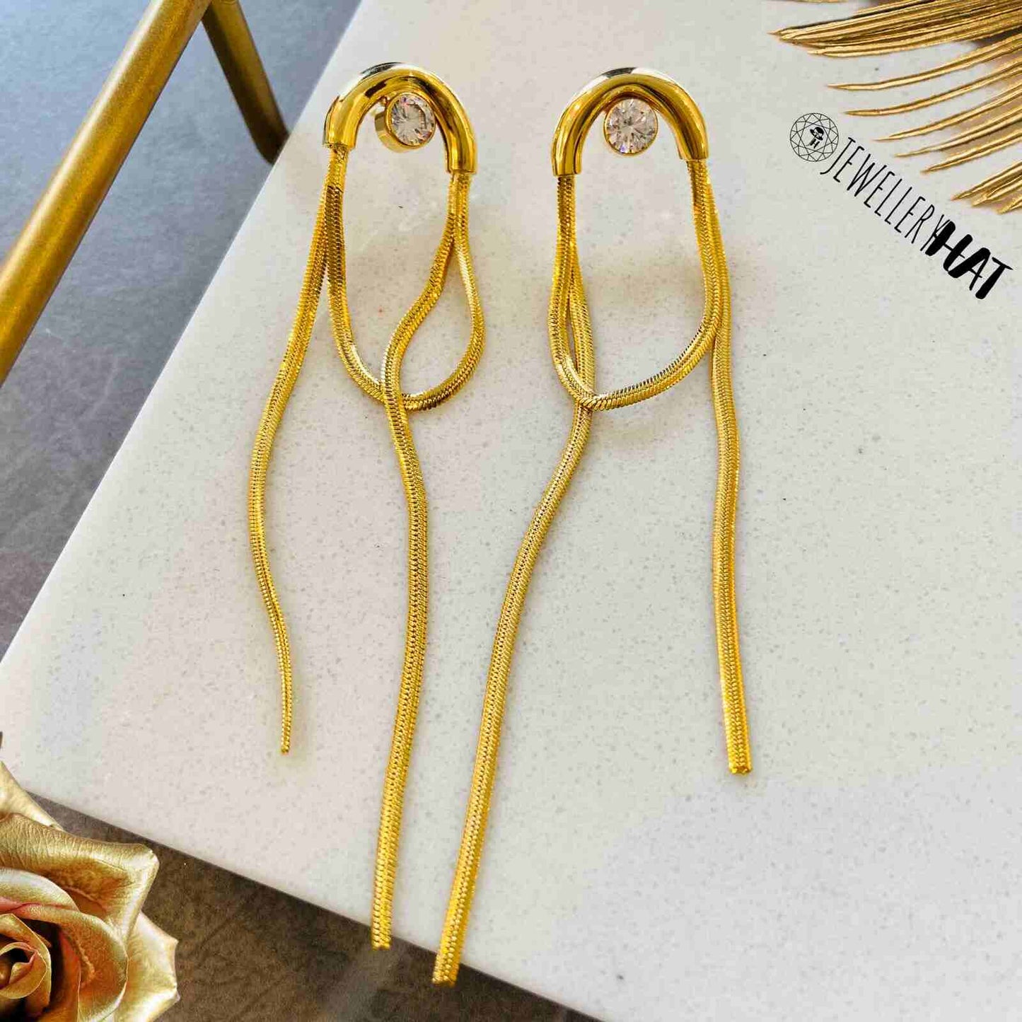 Gold Earrings Modern