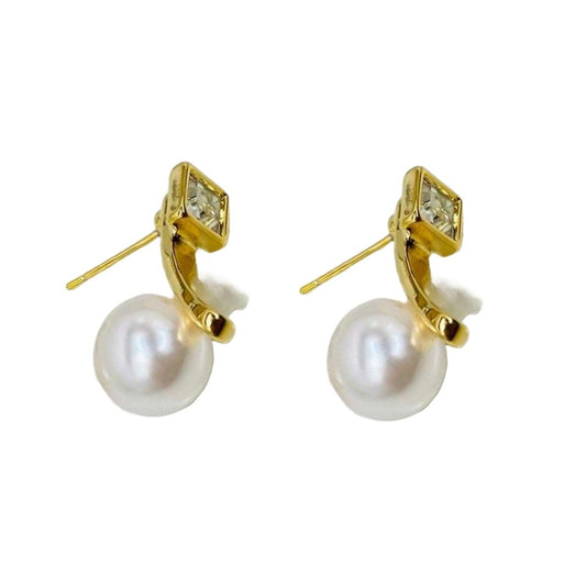 Pearl White Earrings