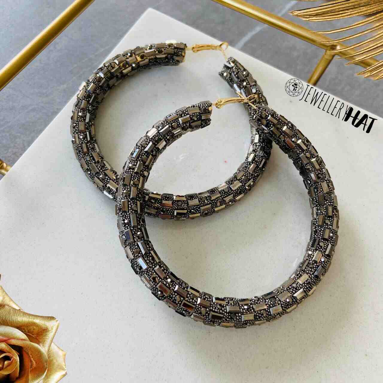 Hoop Earrings Gold Design