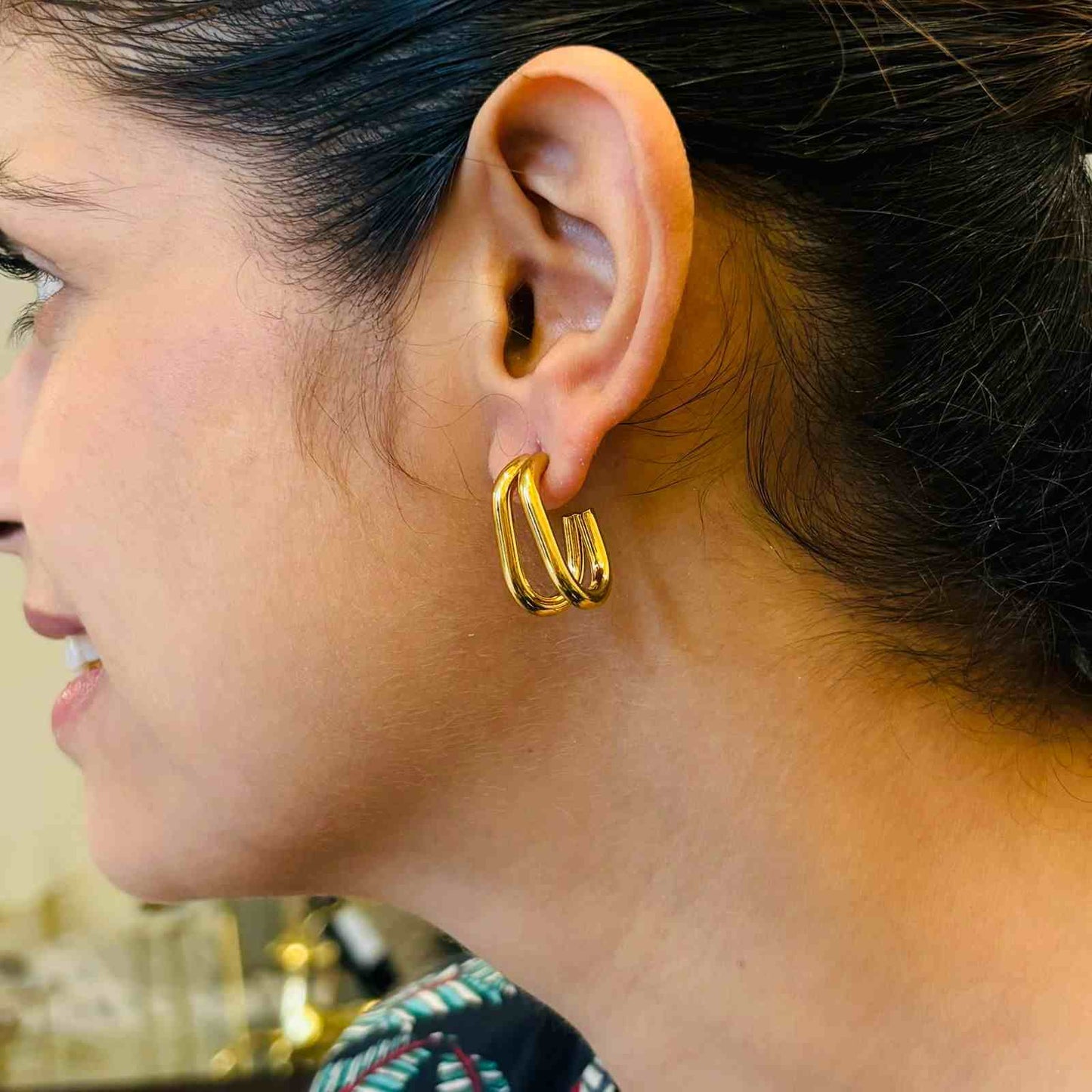 Simple Gold Ear Ring